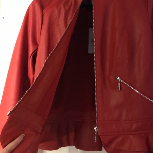 Beautiful Guess NWTGenuine leather jacket π₯ - Picture 4 of 4